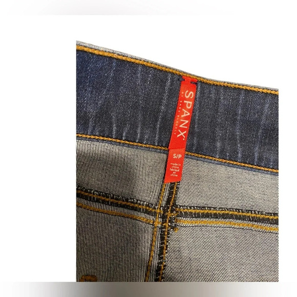 Spanx Distressed Ankle Skinny Jegging - Picture 7 of 8